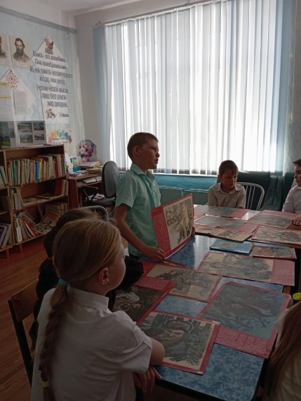 Второй день разговором о войне "Пионеры - герои".